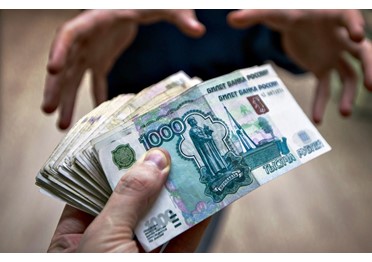 Работника таможни и его подельника обвиняют во взяточничестве