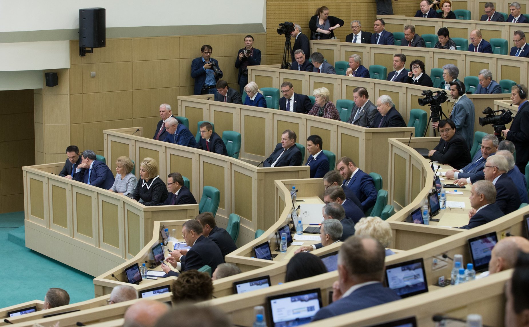 Проектировщик нового здания Совфеда в центре Москвы заказал разработку его интерьера