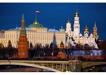 Владимир Путин подписал указы о назначении утвержденных Государственной Думой вице-премьера и пяти федеральных министров