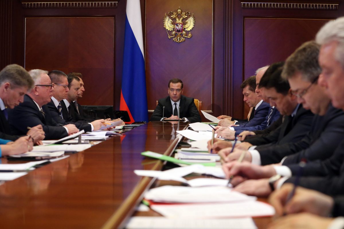 Кабмин РФ работает над формой процедуры закупки у единственного поставщика