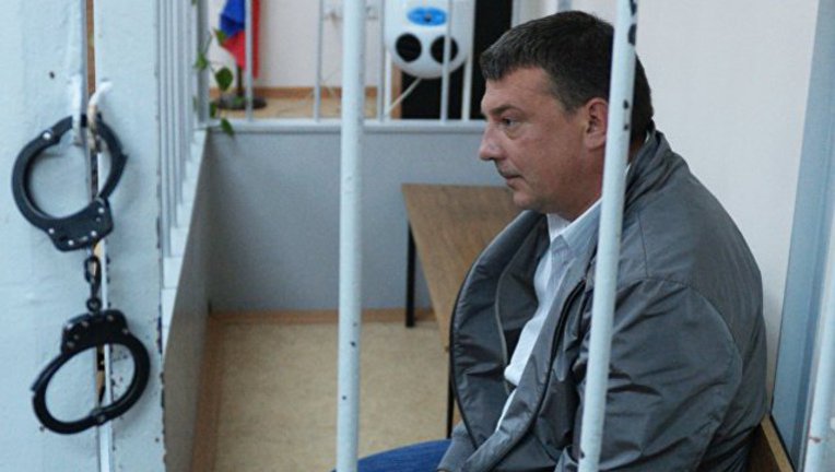 Руководителя УСБ СКР обвиняют в еще одной взятке на полмиллиона долларов