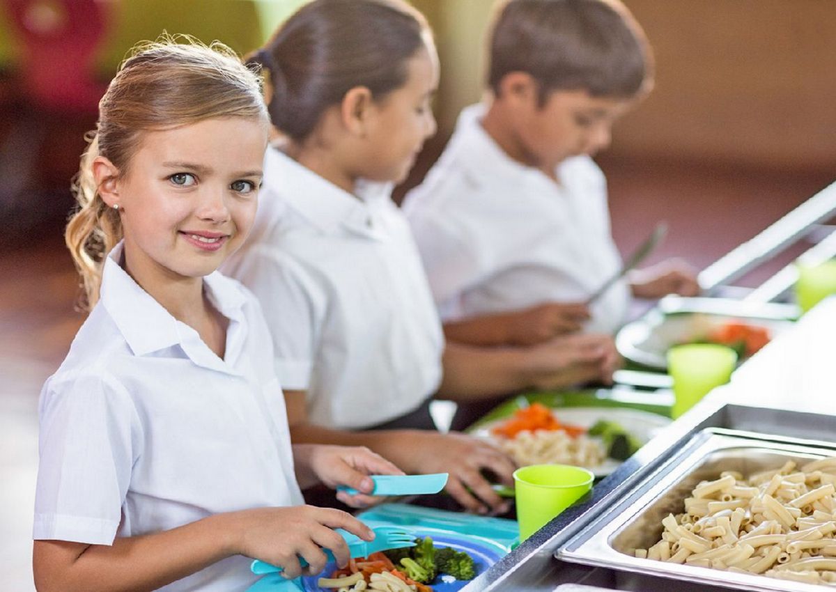 Генпрокуратура выявила 23 тысячи нарушений при организации питания в школах