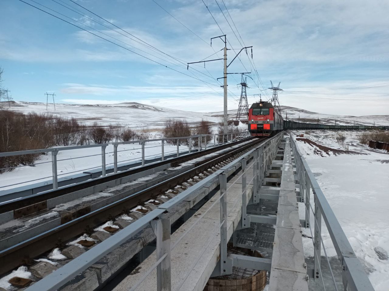 Завершили реконструкцию моста через реку Аскиз в Хакасии