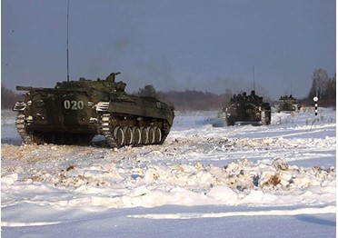 Военнослужащие Восточного военного округа выполнили вождение боевых машин пехоты на полигоне в Еврейской автономной области
