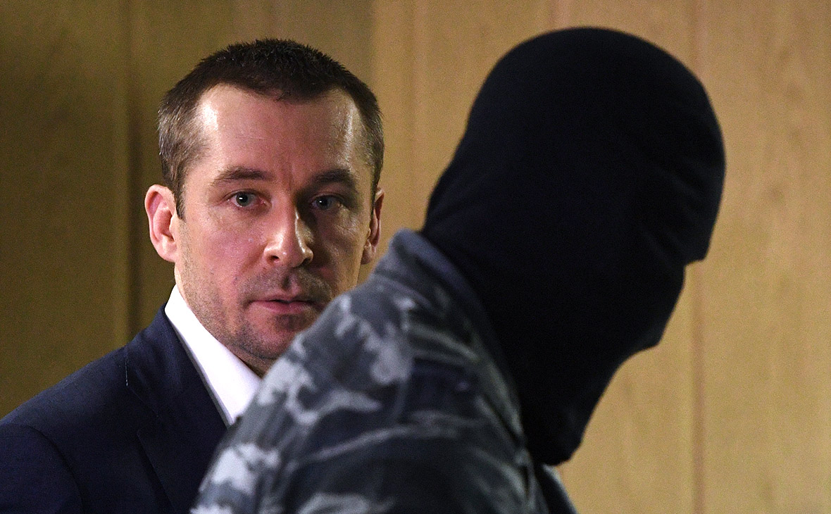 Пропали деньги, изъятые у Захарченко