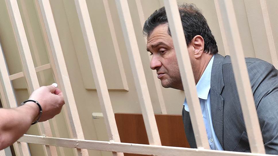 Эрмитаж обратился в суд с иском в размере 856 миллионов рублей