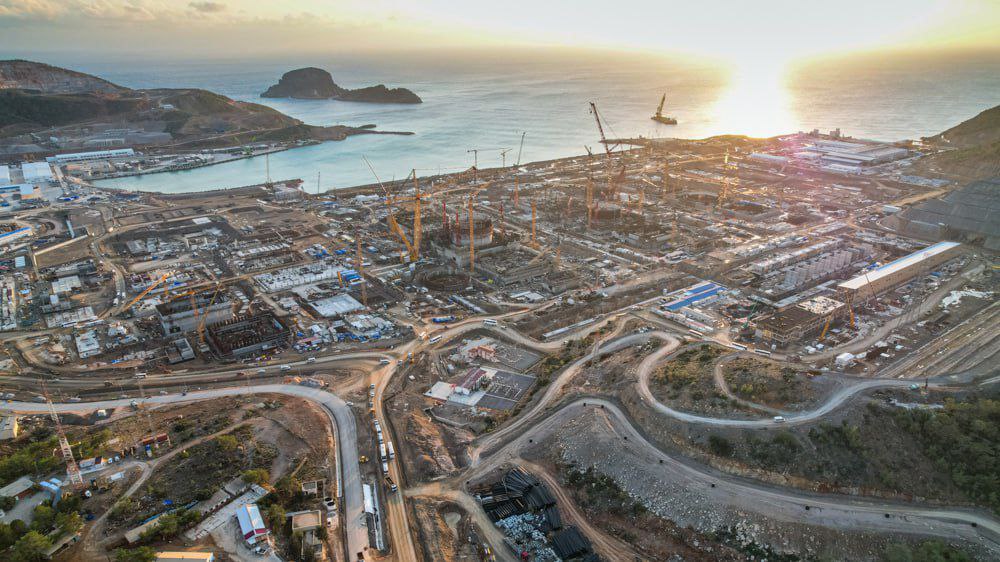 Росатом в 2025 году введет в эксплуатацию первый энергоблок АЭС Аккую, который должен будет обеспечивать 2,5% потребностей Турции в электроэнергии. 