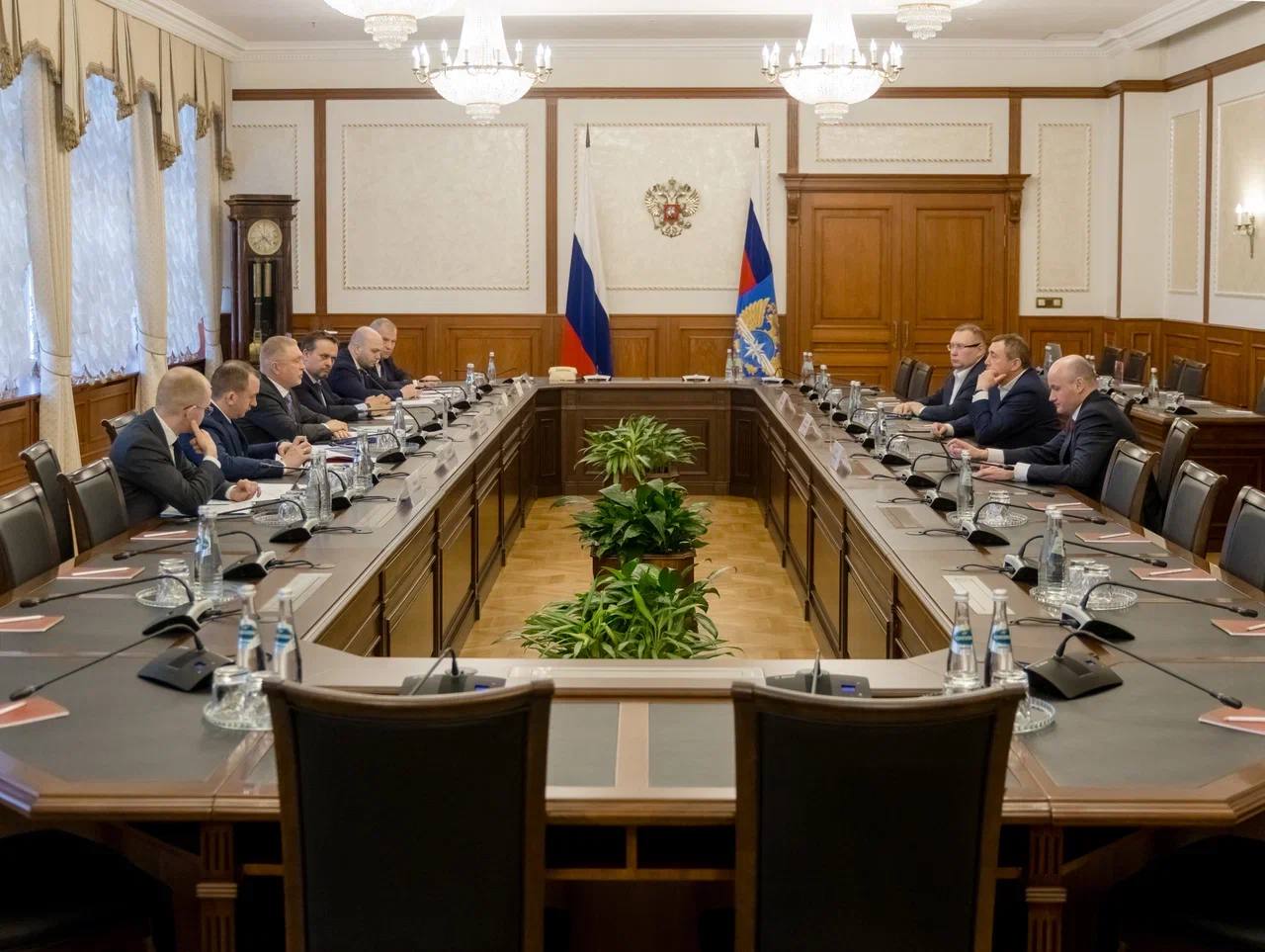 Строительство и реконструкцию портовой инфраструктуры на Сахалине 