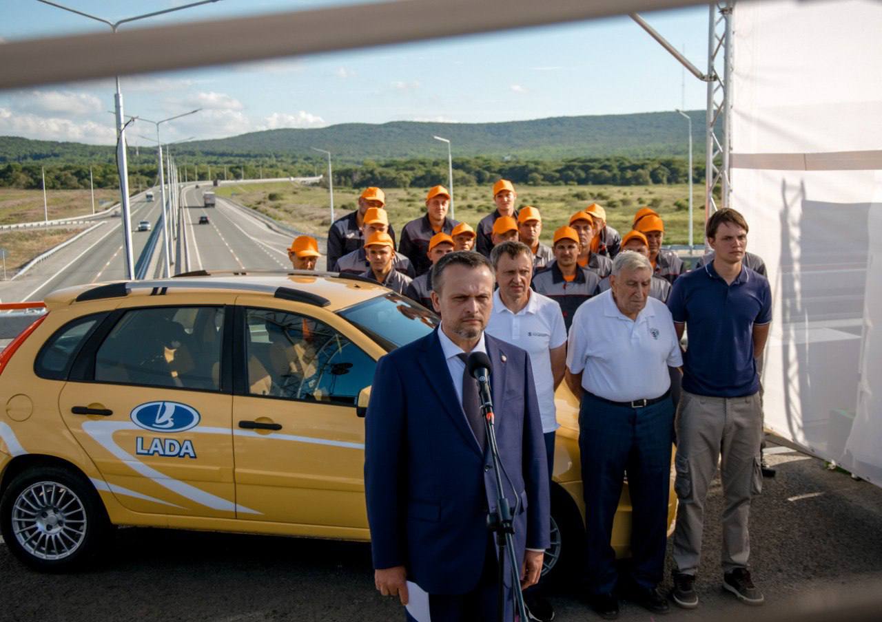 Владимир Путин на полях ВЭФ открыл ряд транспортных объектов на Дальнем Востоке