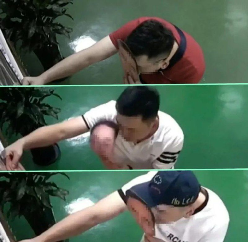 В Китае взломали работу - госслужащие начали печатать накладные лица чтобы обманывать систему.