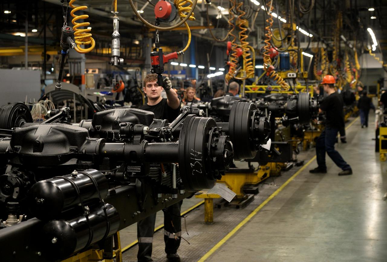 Автопроизводители, заключившие специальные инвестиционные контракты, получат отсрочку по уплате утилизационного сбора за IV квартал 2024 года и за I–III кварталы 2025 года 