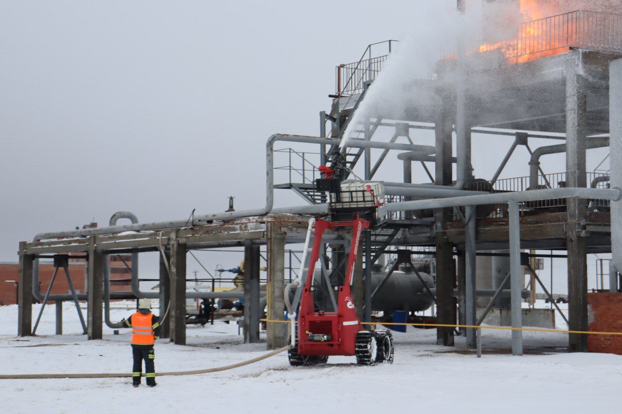 В России презентовали робота-пожарного 
