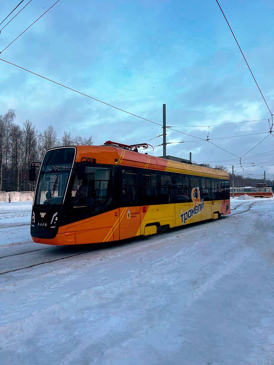  Усть-Катавский вагоностроительный завод  начал поставку новой партии трамваев в Ярославль