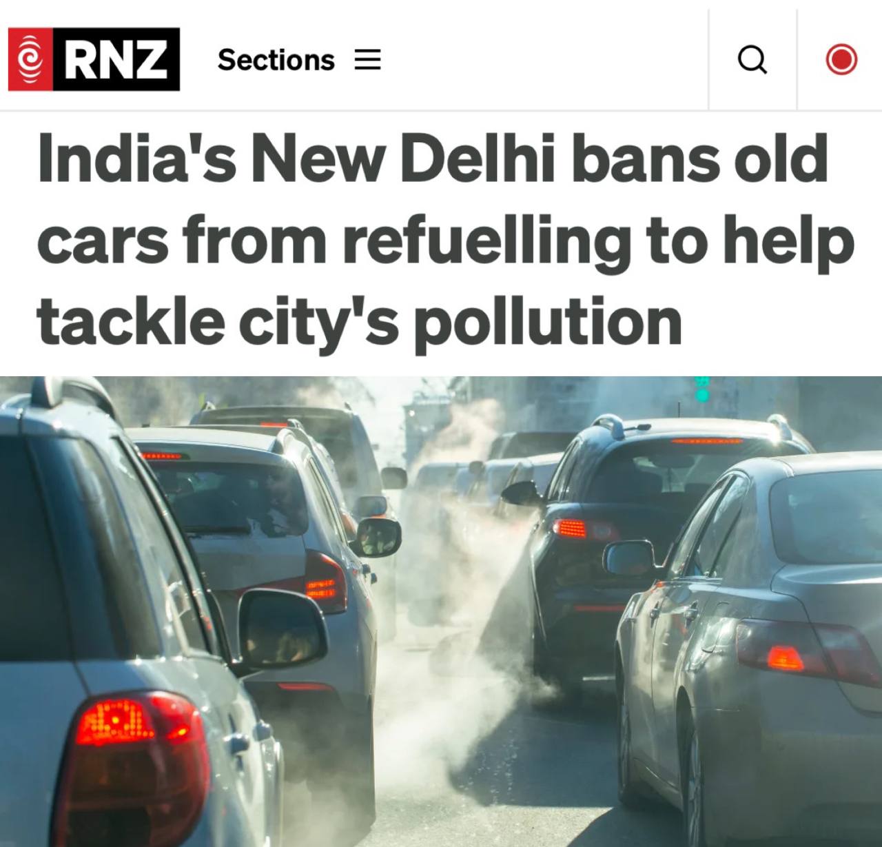 В Нью-Дели запретили заправлять старые автомобили