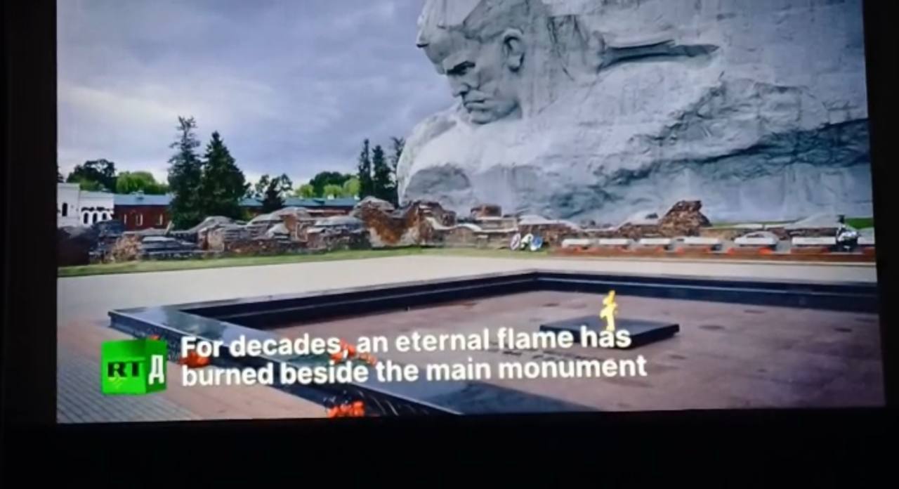  27 марта посольства России и Белоруссии в Берне организовали показ документального фильма "Белоруссия: дорога к свободе", рассказывающего о последствиях нацистской оккупации Белорусской ССР. 