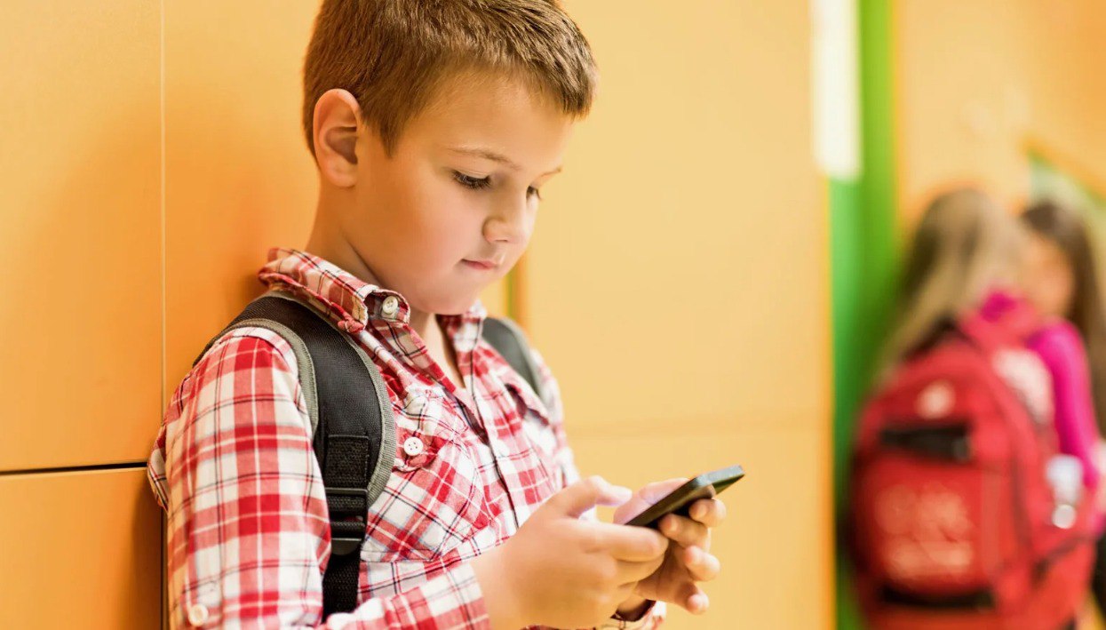 Правила использования мобильных телефонов в школах