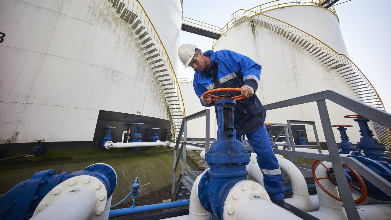 Совет ЕС согласовал продление обязательного заполнения газовых хранилищ на 90%