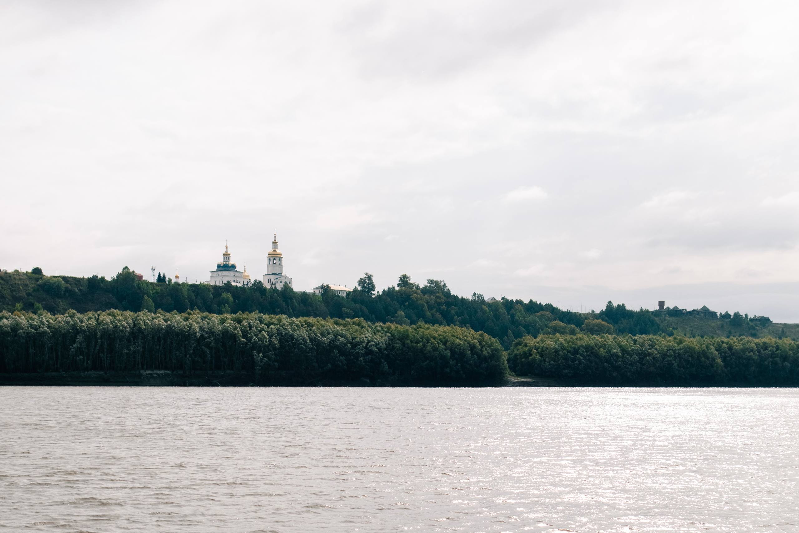  СУЭНКО подключила к централизованному водоснабжению старейший рыбопитомник в Сибири