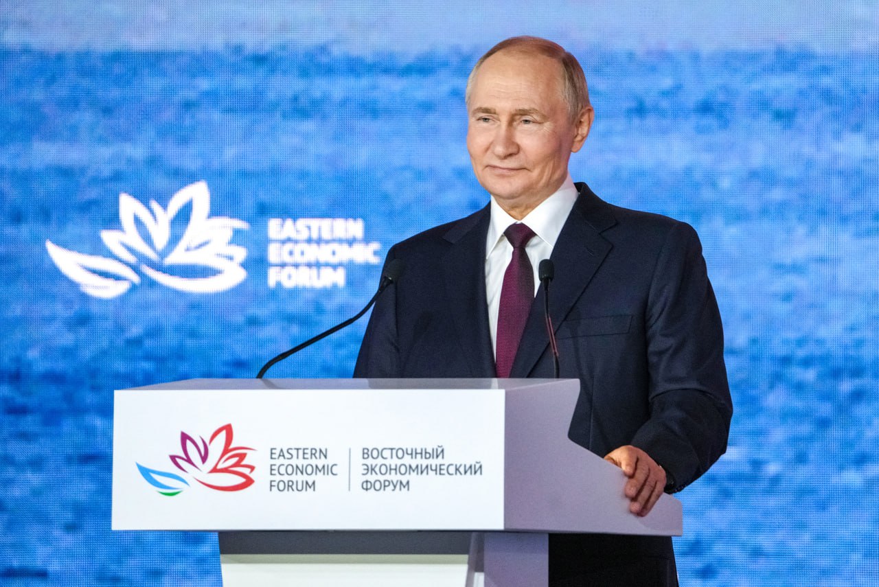 Президент Владимир Путин дал ряд поручений Правительству в ходе выступления на пленарном заседании ВЭФ-2025 