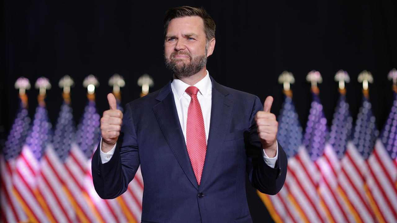 Трамп не видит смысла в экономической изоляции России, заявил вице-президент США Вэнс.