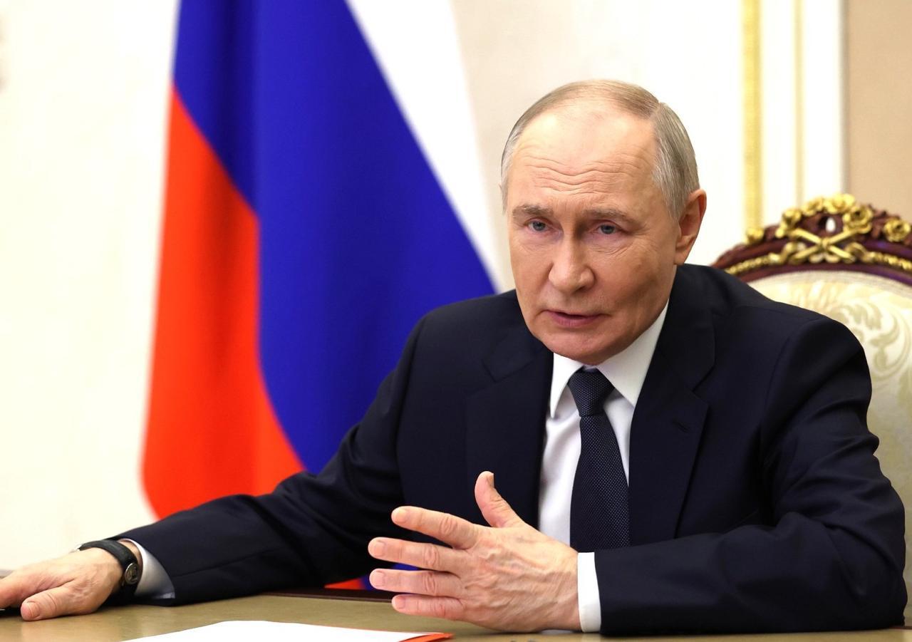 Владимир Путин подписал закон о запрете автоматического списания платы за онлайн-подписки