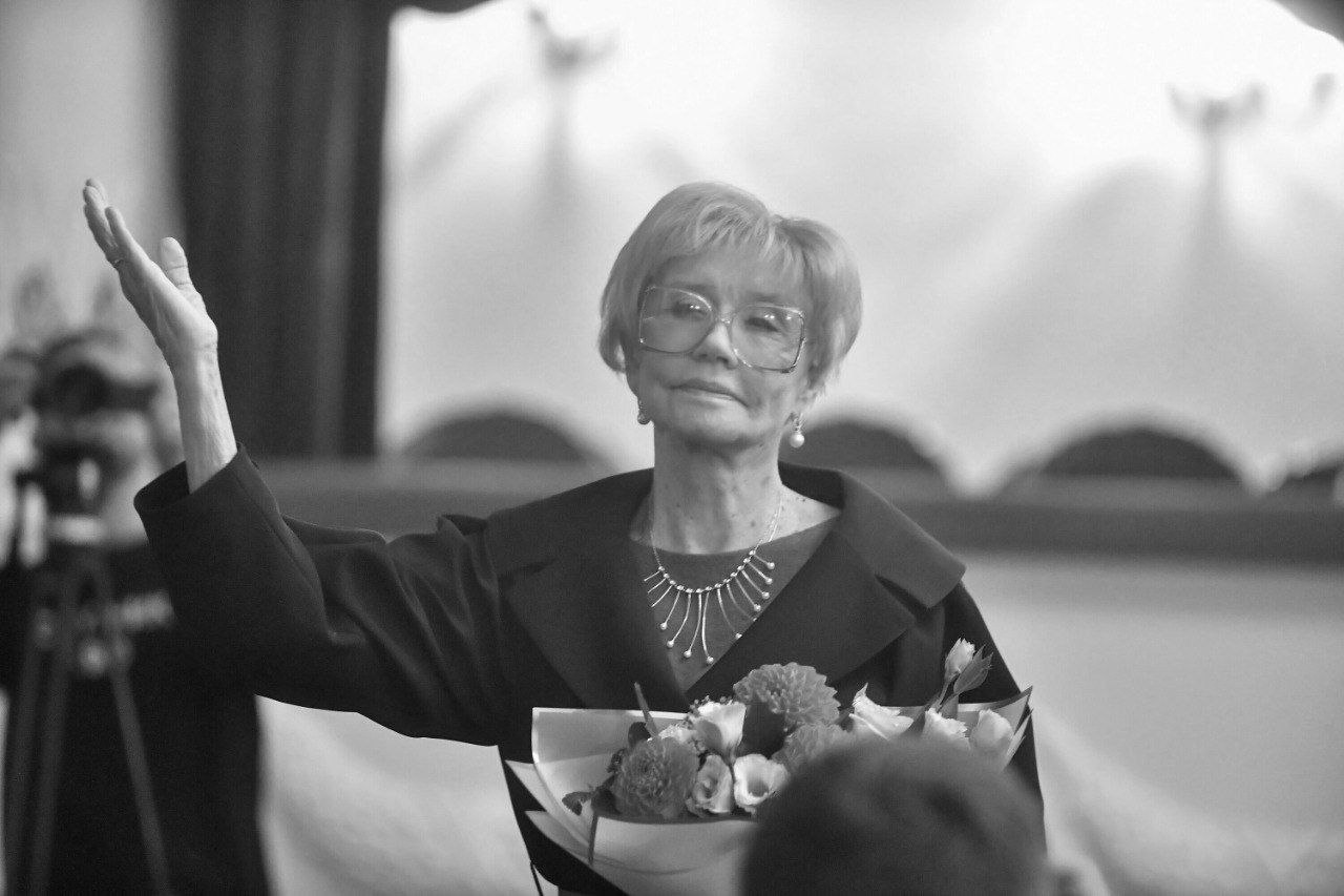 Скончалась народная артистка РФ Вера Алентова, сообщили ТАСС в Театре им. Пушкина. 