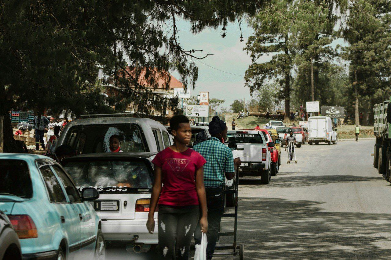 Подразделение British American Tobacco в ЮАР прекратит производство сигарет в стране из-за незаконной торговли табачными изделиями, сообщила компания. Об этом пишет Bloomberg.