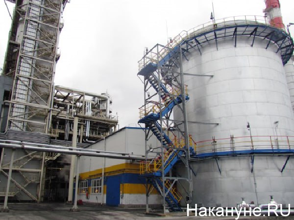 В России до минимума за 15 лет упала прокачка нефти по НПЗ