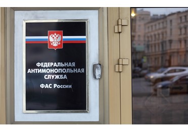 Можно ли установить в контракте неточную цену на товар во избежание ущерба от колебаний рынка